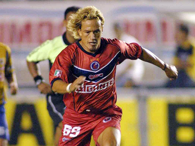 Luis Matador Hernández Tiburones Rojos 2002 Matchworn