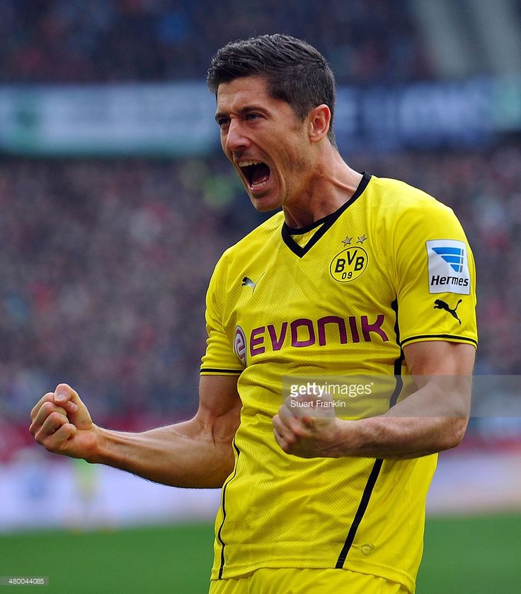 Robert Lewandowski Borussia Dortmund 2013 BNWT Jersey+ Short