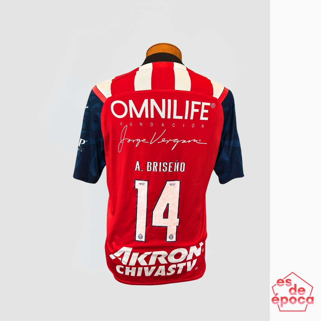 Antonio Briseño Chivas 2021 Utileria