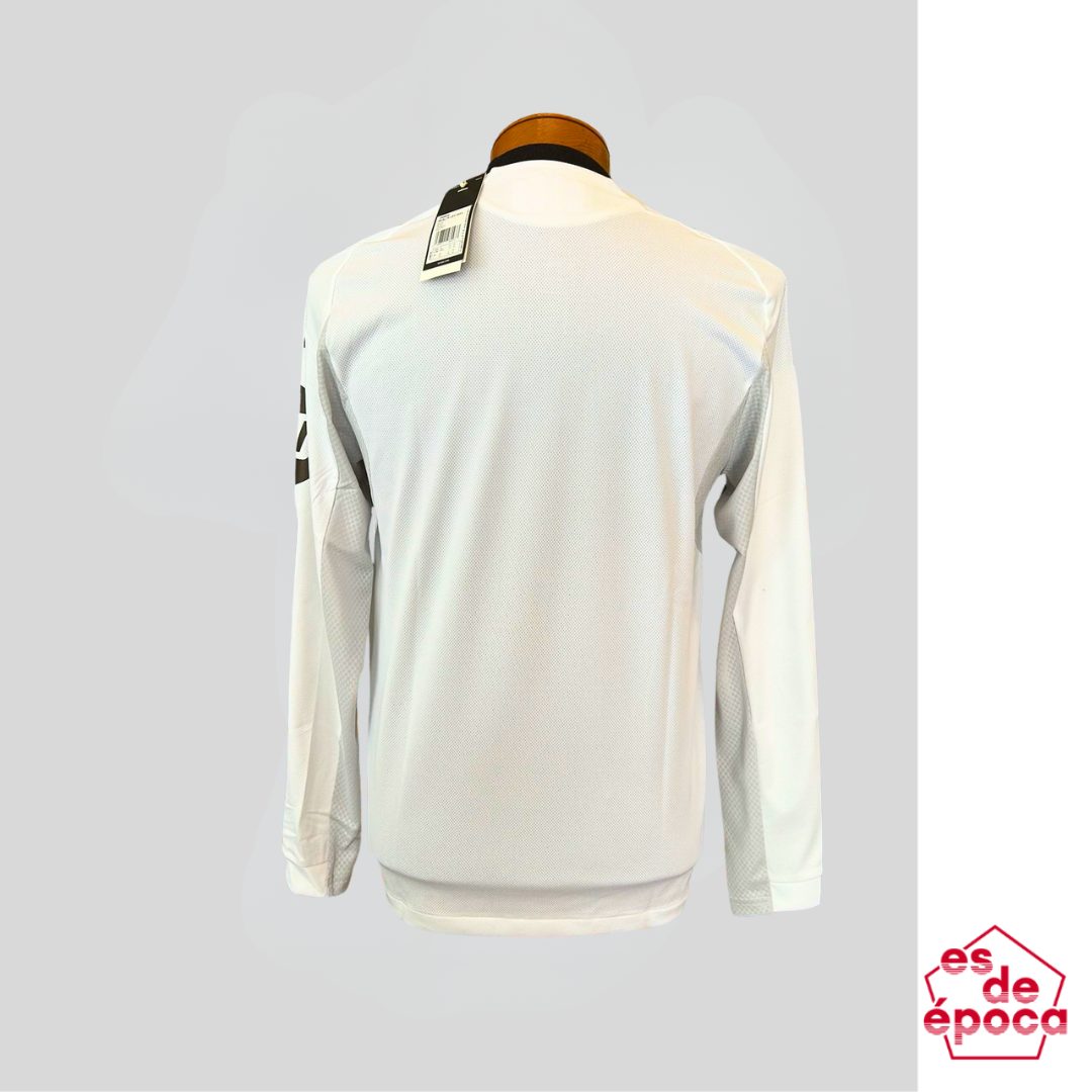 Real Madrid 2025 Manga Larga BNWT