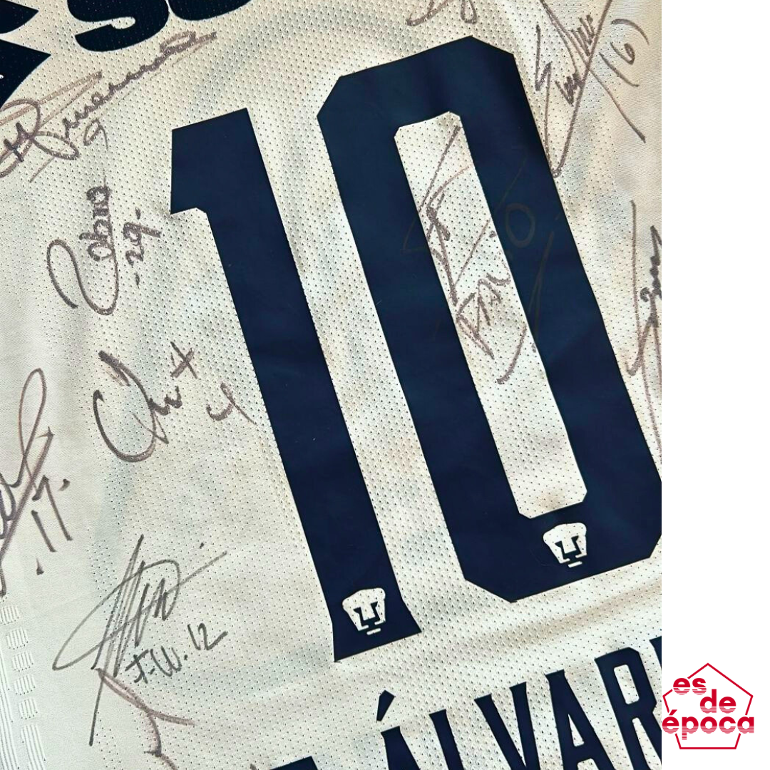 Favio Álvarez Pumas 2021 Utileria