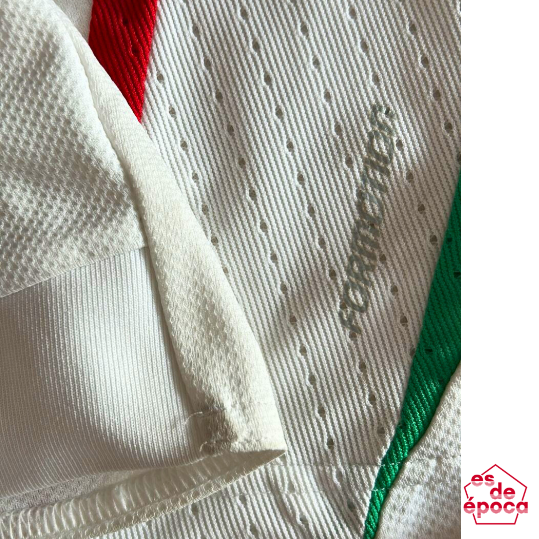 Andres Guardado México 2009 Utilera