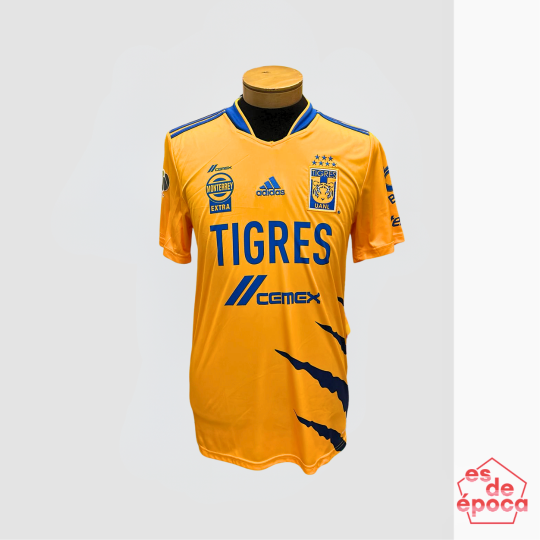 Carlos Salcedo Tigres 2022 Utileria Firmada