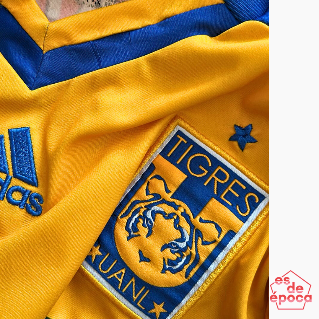 Fernando Navarro Tigres 2012 Utileria