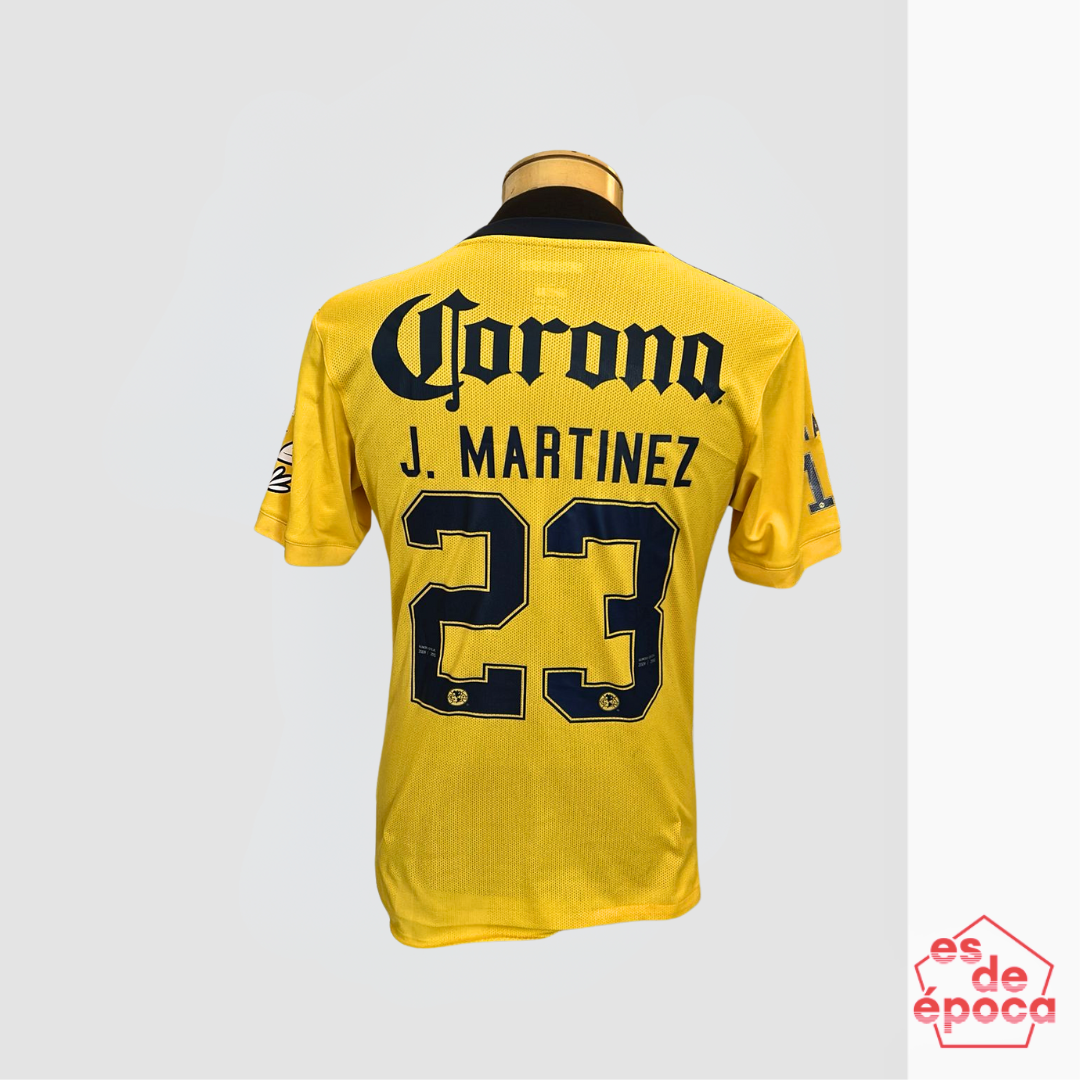 Joaquín Shaggy Martínez América 2010 Utileria
