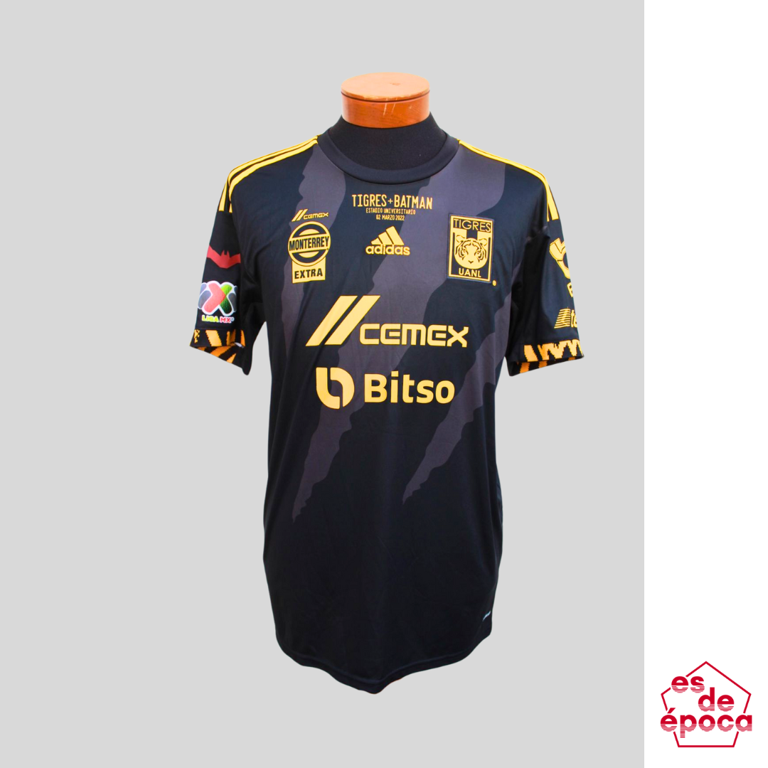 Eríck Ávalos Tigres+Batman 2022 Utileria