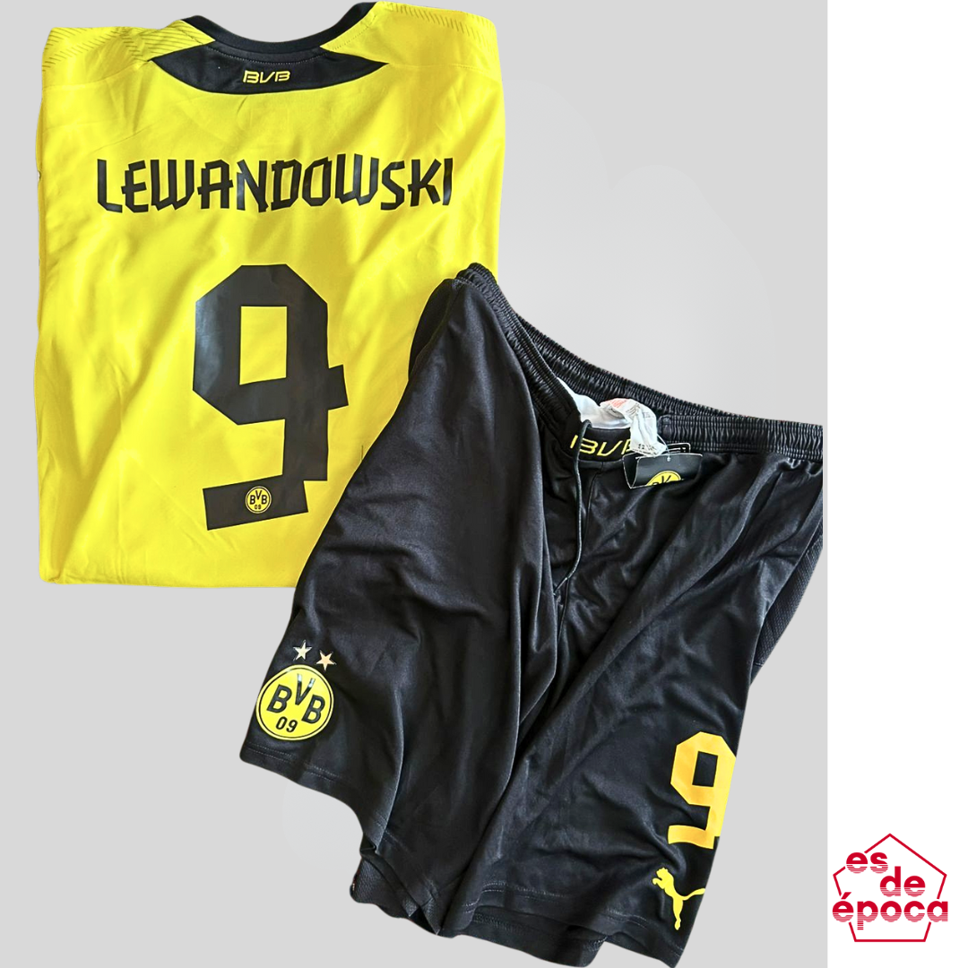 Robert Lewandowski Borussia Dortmund 2013 BNWT Jersey+ Short