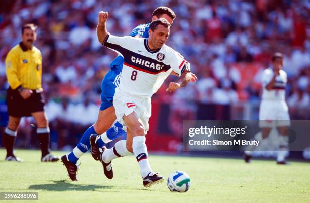 Hristo Stoichkov Chicago Fire 2000 Utileria