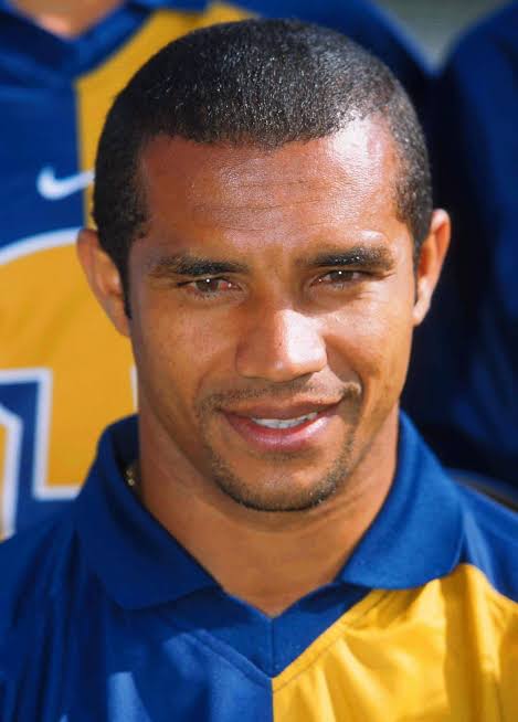 João Batista Pumas 2001 Utileria