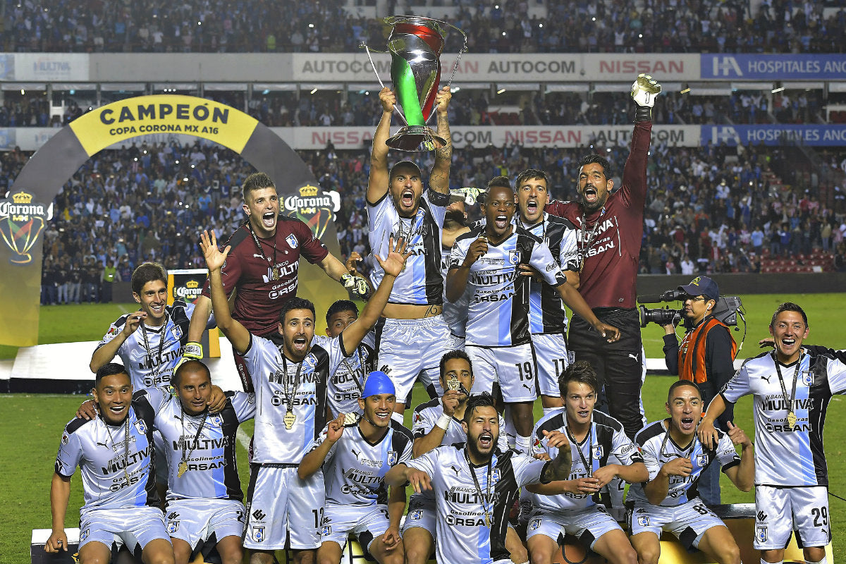 Gallos Blancos Queretaro 2016
