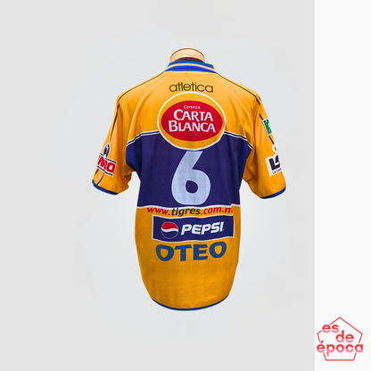 David Oteo Tigres 2000 Utileria