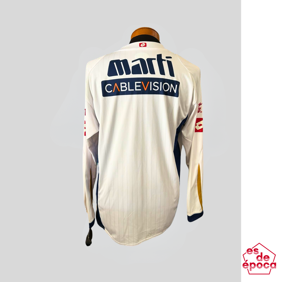 Pumas 2009 BNWT