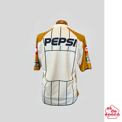 Pumas 2004