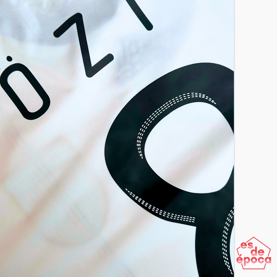 Mesut Özil Alemania 2010 BNWT