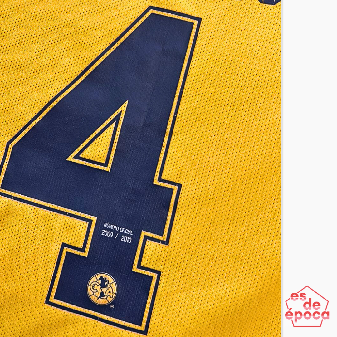 Óscar Rojas América 2010 Utileria