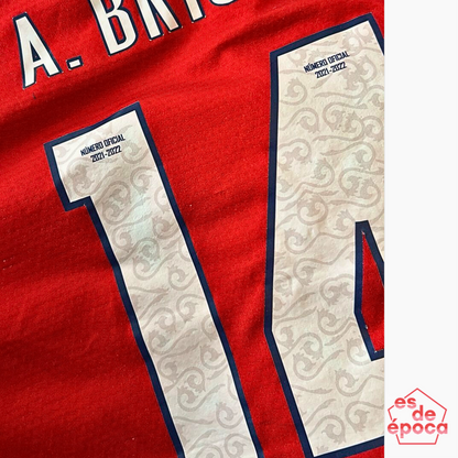 Antonio Briseño Chivas 2021 Utileria