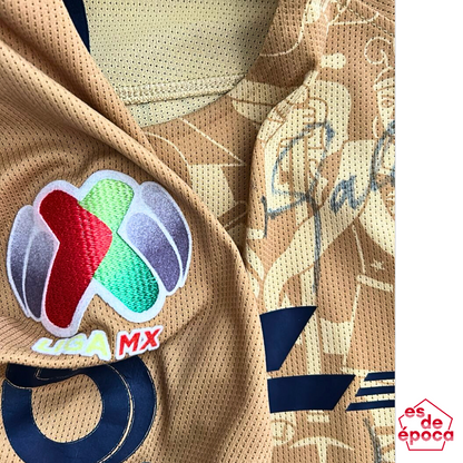 Alan "Tolu" Mendoza Pumas 2016 Utileria