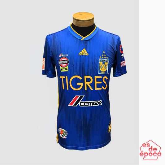 Jordán Sierra Tigres 2020 Utileria