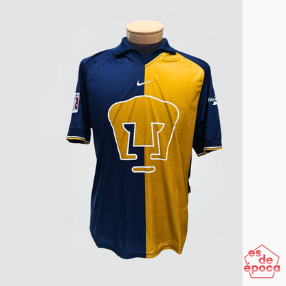 Manuel de la Torre Pumas 2001 Utileria