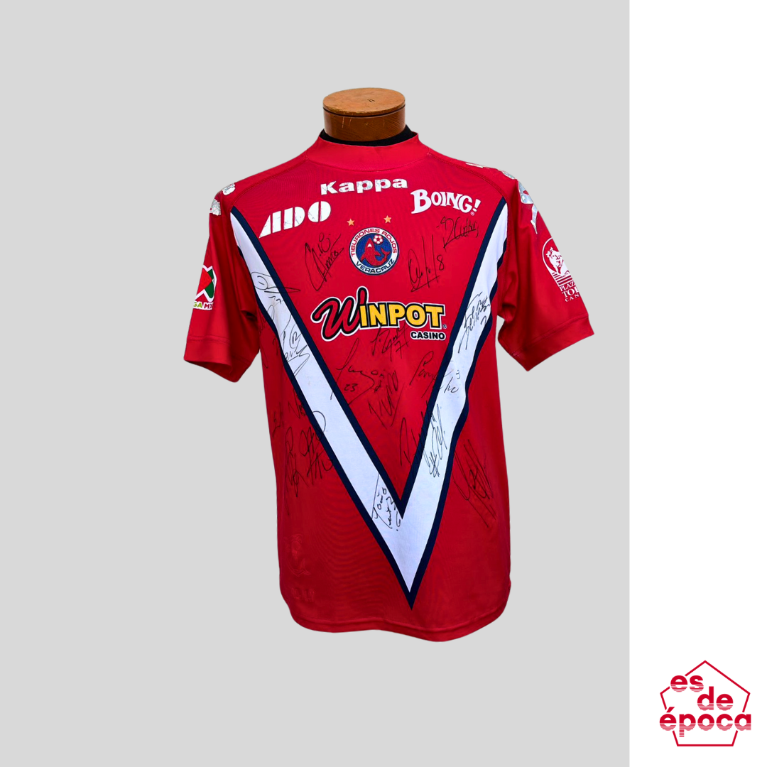 Tiburones Rojos del Veracruz 2014 firmada