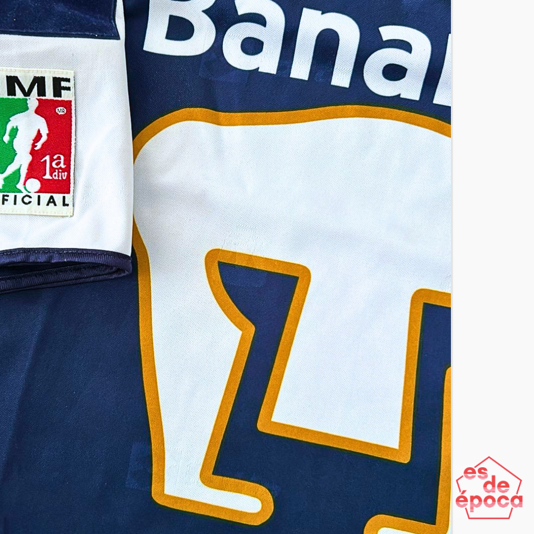 Manuel De la torre Pumas 2002 Utileria