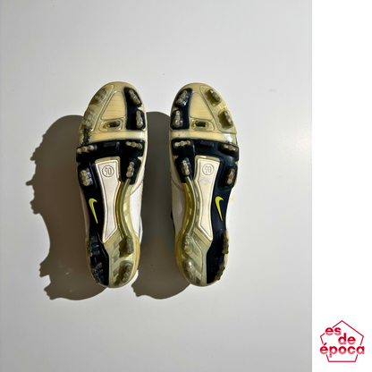 Nike total 90 laser II 2006