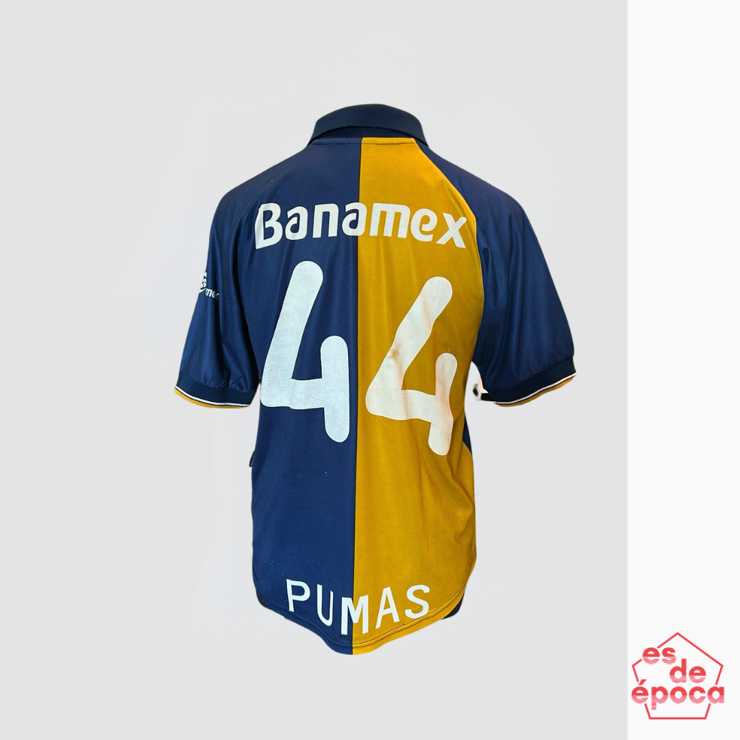 Amado López Pumas 2001 Utileria