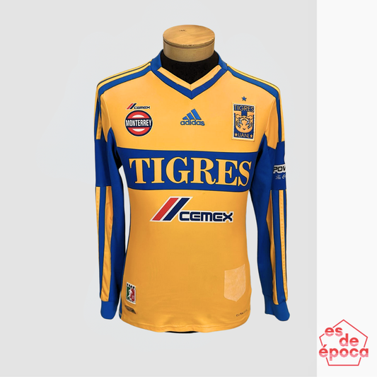 Fernando Navarro Tigres 2012 Utileria