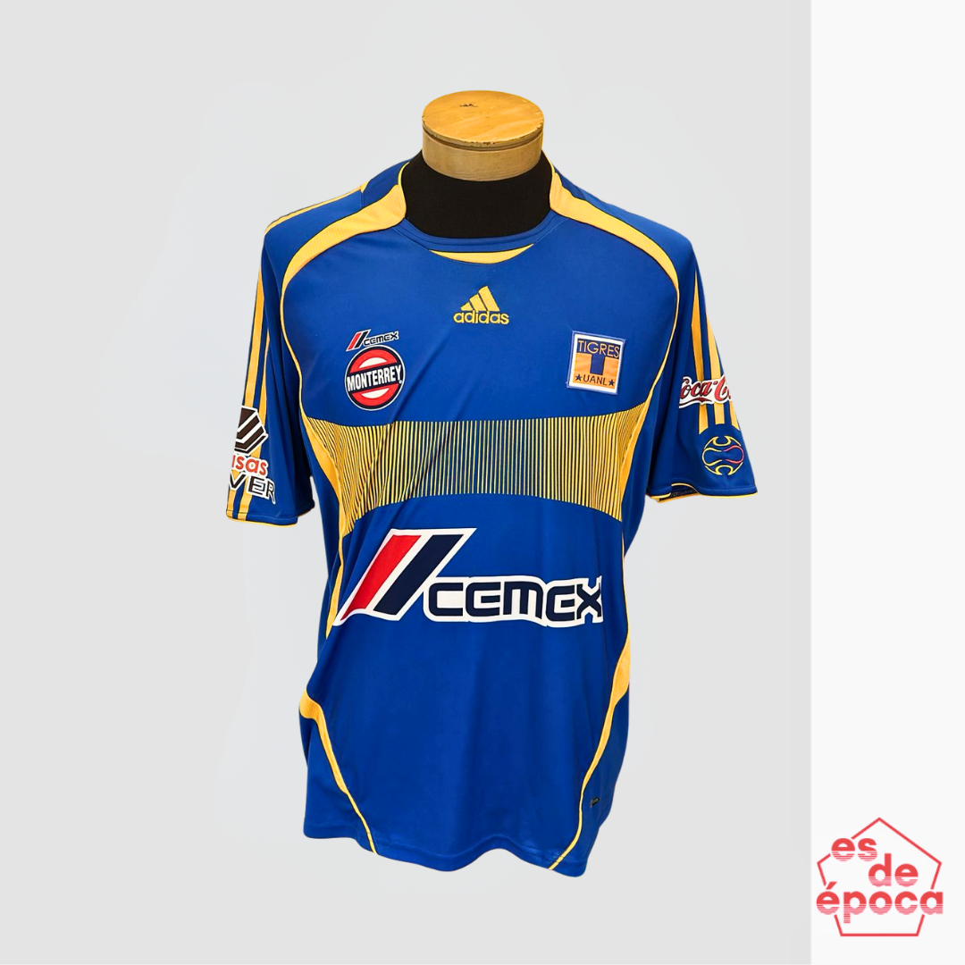 Edgar Hernandez Tigres 2006 Utileria