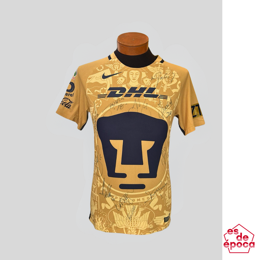 Alan "Tolu" Mendoza Pumas 2016 Utileria
