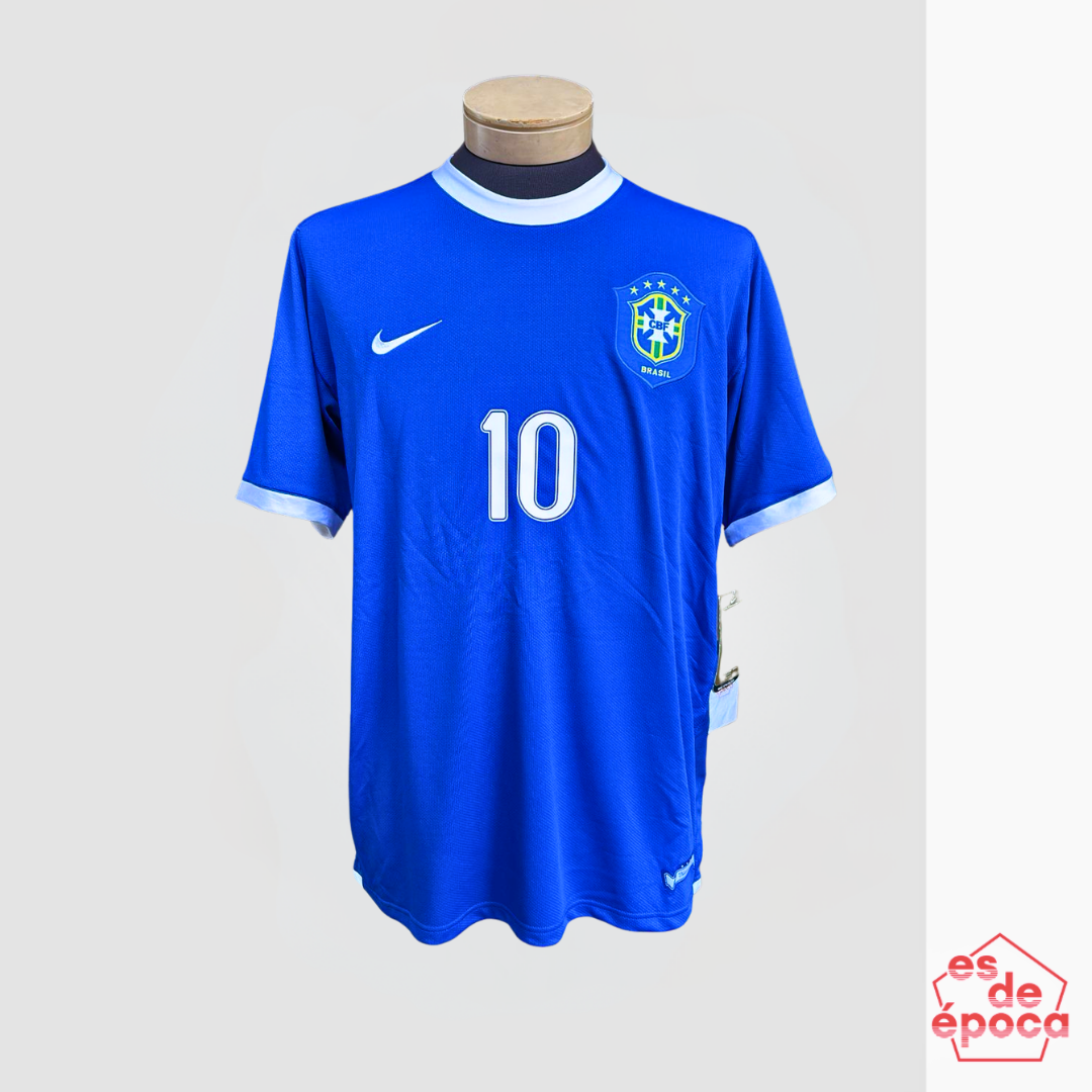 Ronaldinho Brasil 2006 BNWT