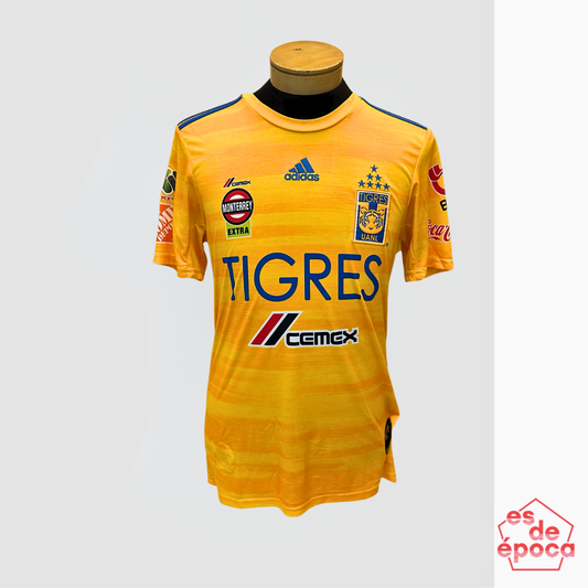 Juan José Purata Tigres 2020 Utileria