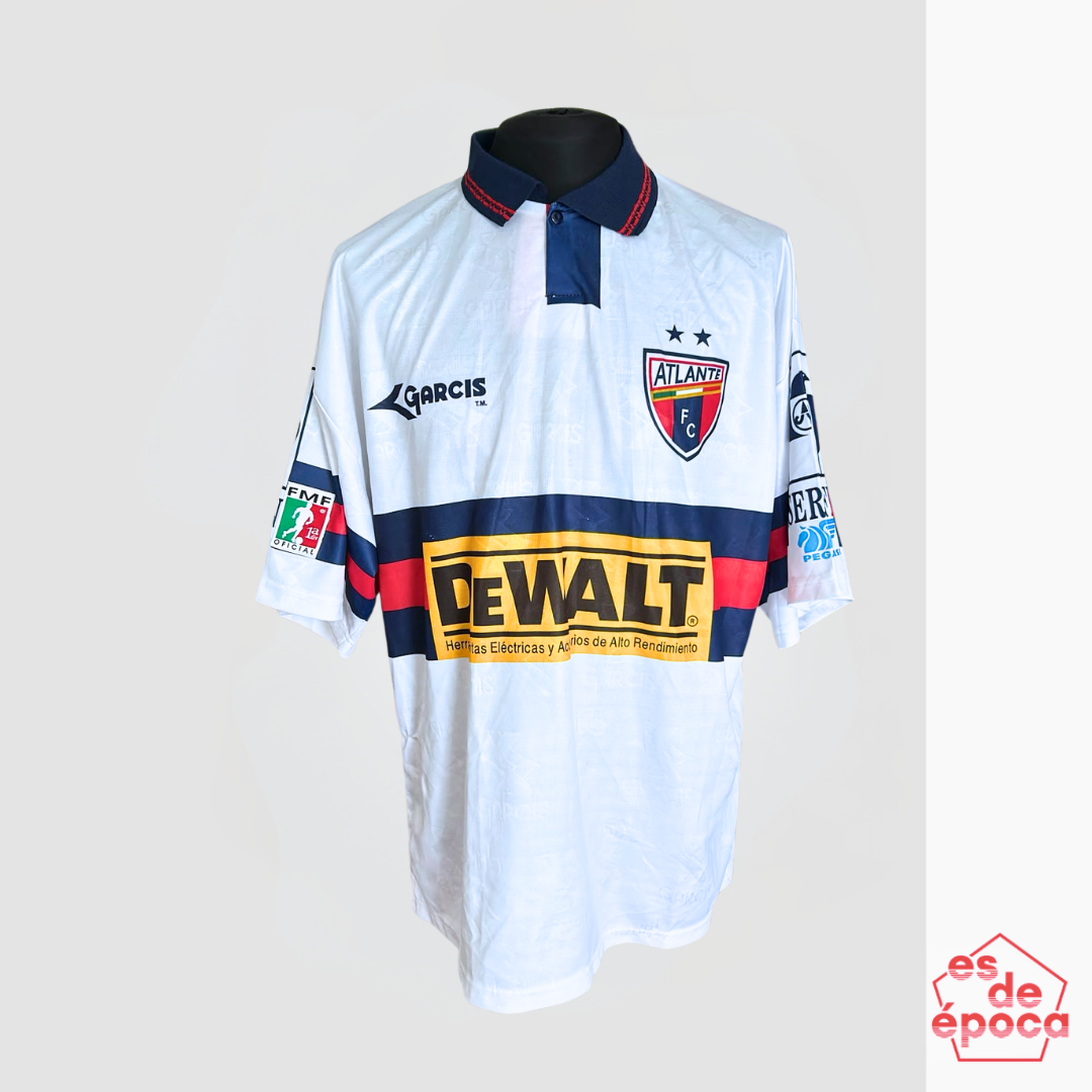 Mario García Atlante 1996 Utileria