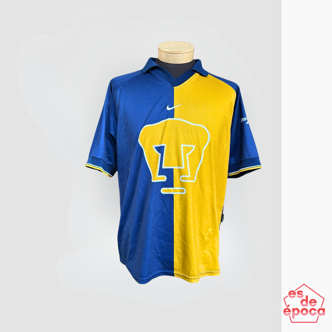 Pumas 2001