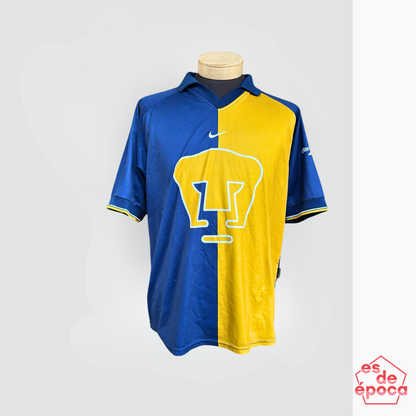 Pumas 2001