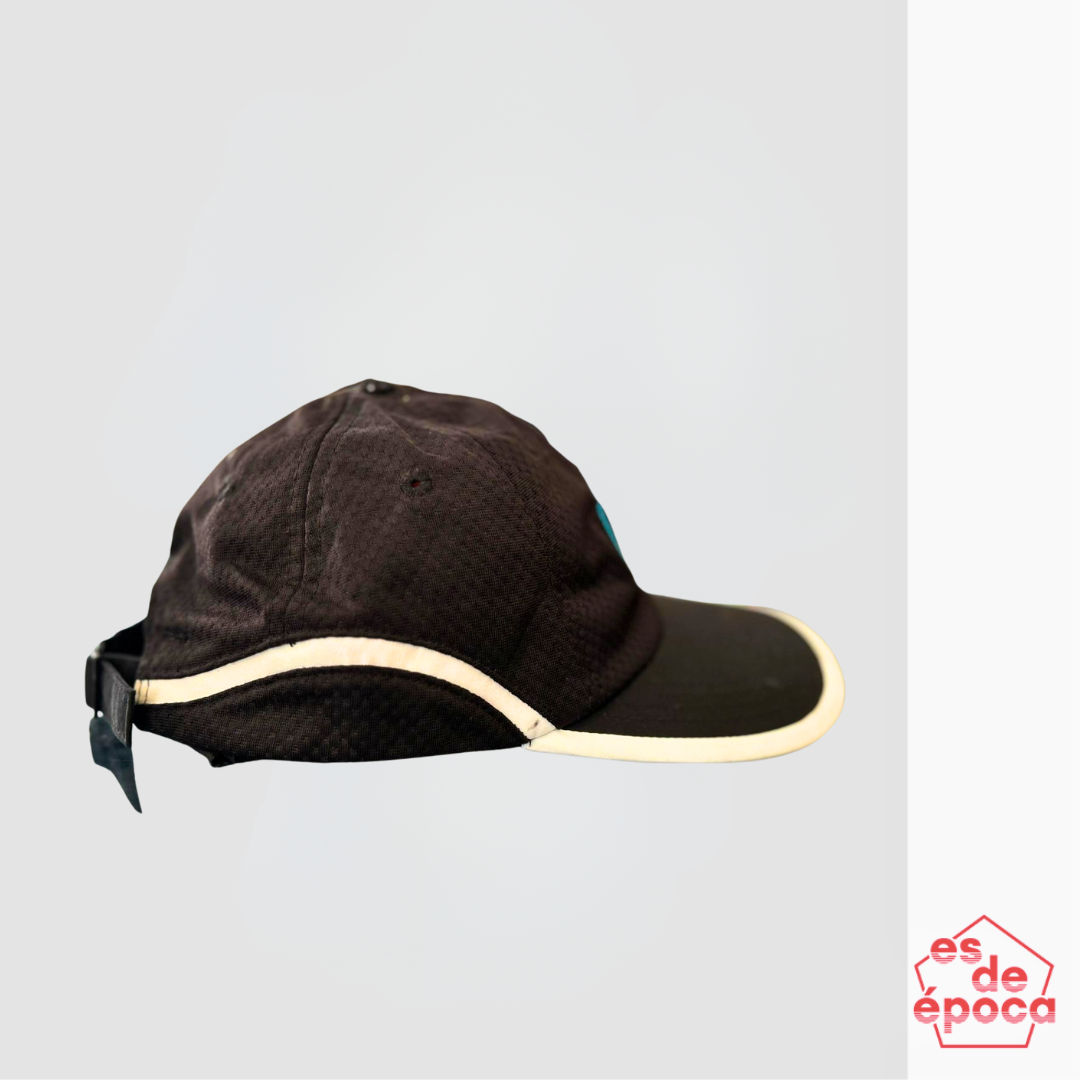 Gorra Mutiny