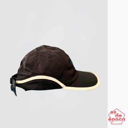 Gorra Mutiny