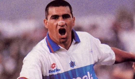 Alberto Acosta Universidad catolica FC 1997 Utileria