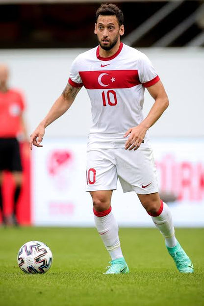 Hakan çalhanoğlu Turquía 2020