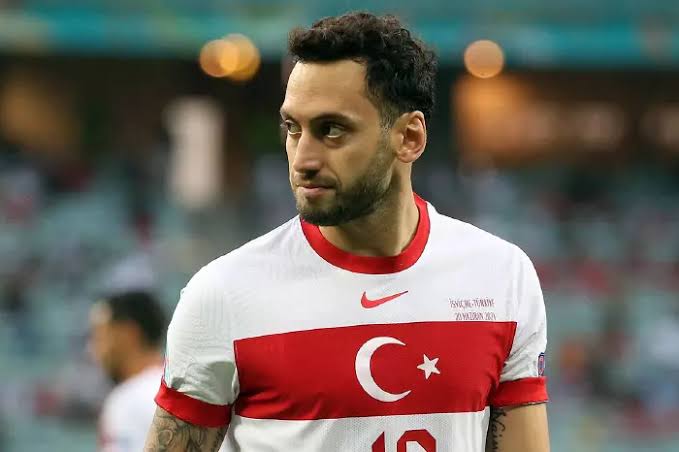 Hakan çalhanoğlu Turquía 2020
