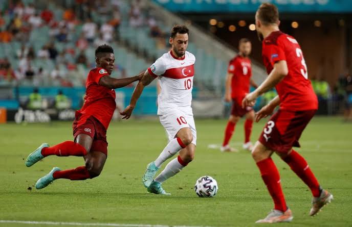 Hakan çalhanoğlu Turquía 2020