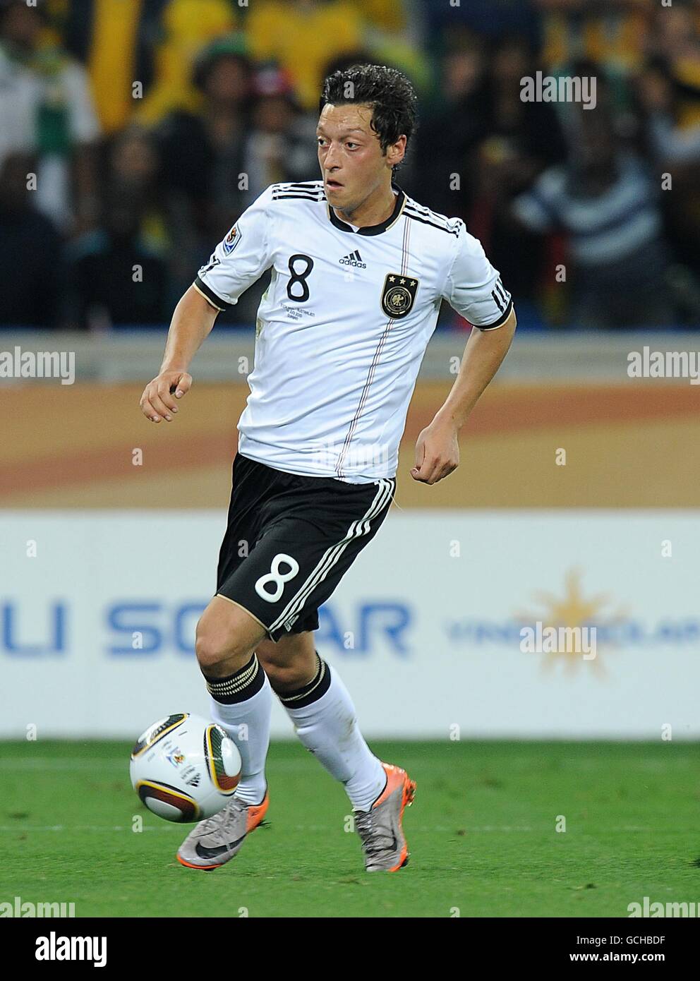 Mesut Özil Alemania 2010 BNWT