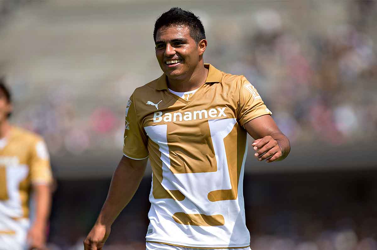 Javier Cortés Pumas 2013 Utileria